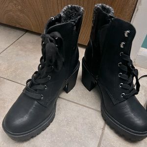 Torrid Hiking Boots 11WW